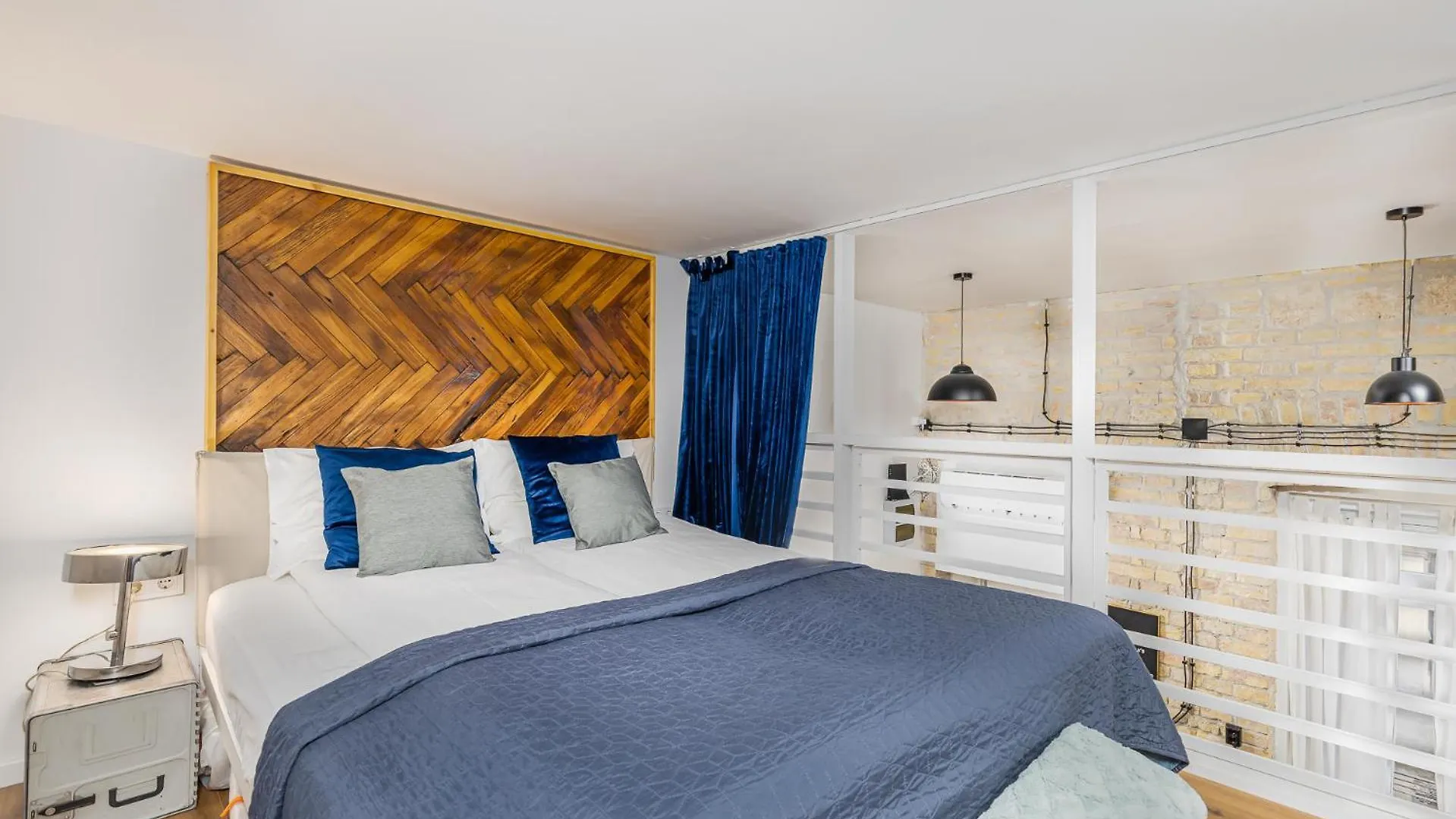 Aviator Loft - Downtown Opera Apartment Budapest