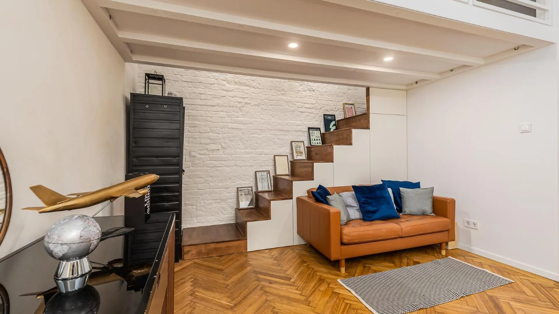 Aviator Loft - Downtown Opera Apartment Budapest