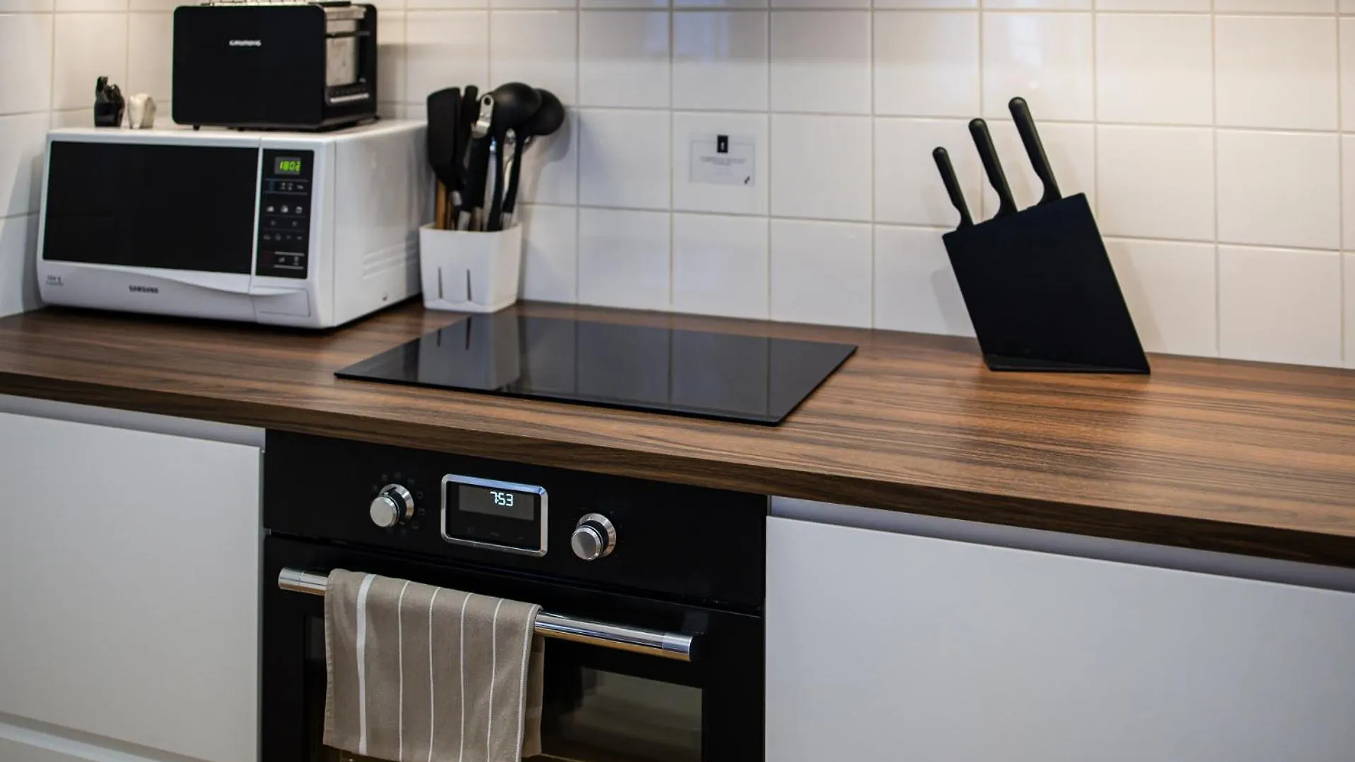 Aviator Loft - Downtown Opera Apartment Budapest